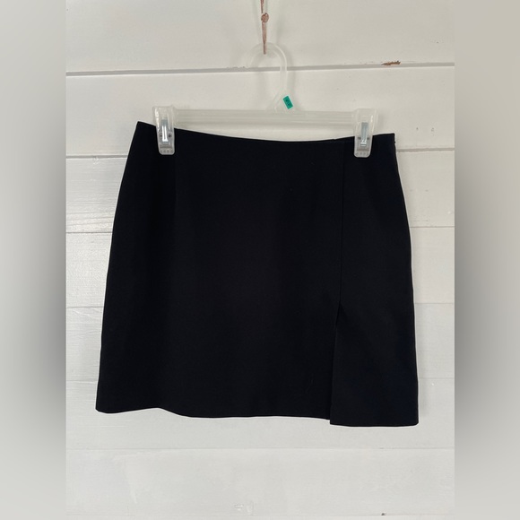4/25 Black Esprit Mini Skirt - Picture 2 of 8